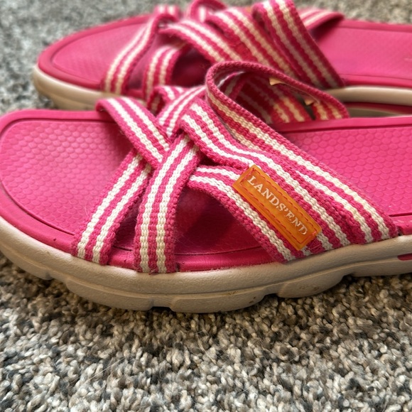 Land’s End sandals - Picture 3 of 6